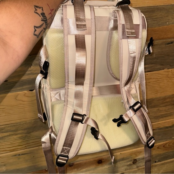 Cream Backpack - Picture 9 of 9